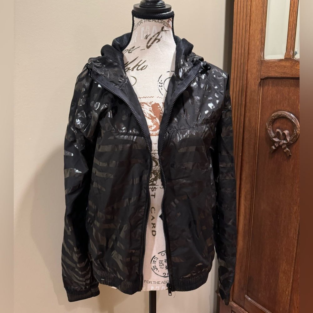 Black Leopard Style Print Workout Jacket